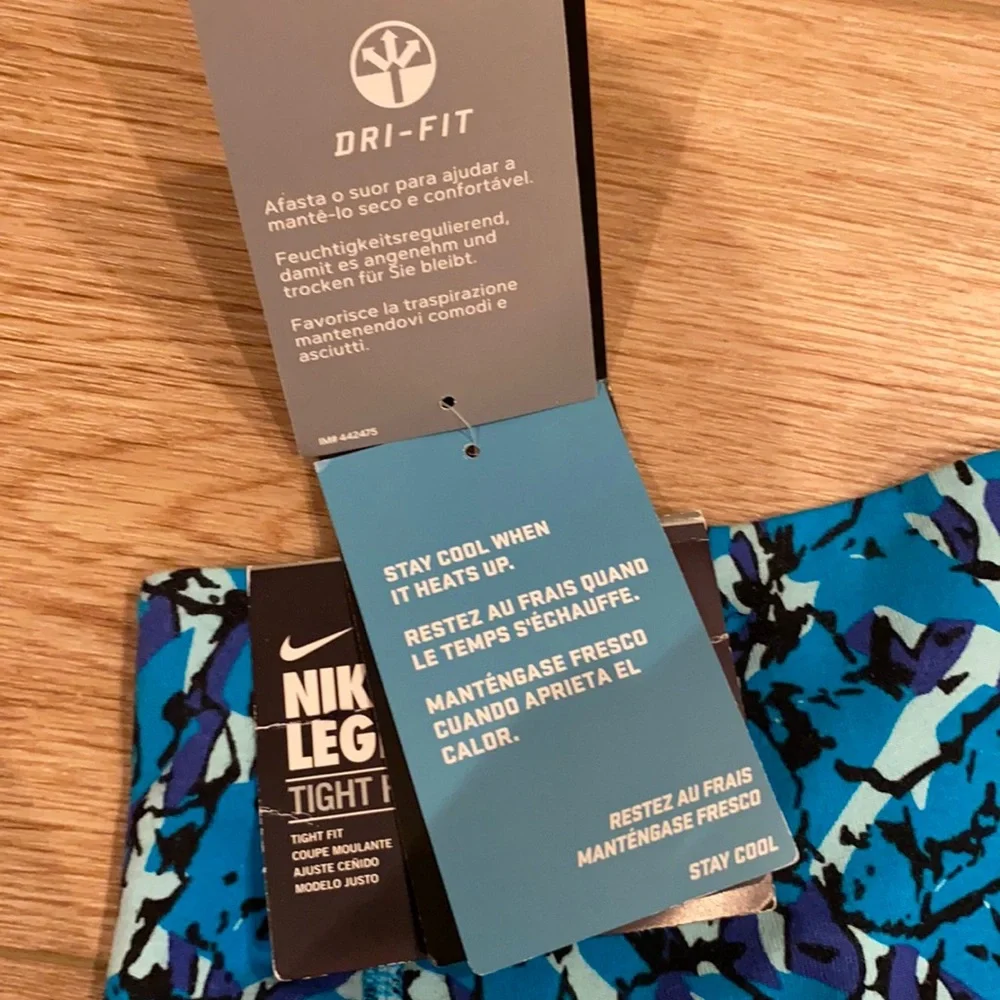 Nike Legend Tight Fit Leggings - X-Small - Picture 5 of 6